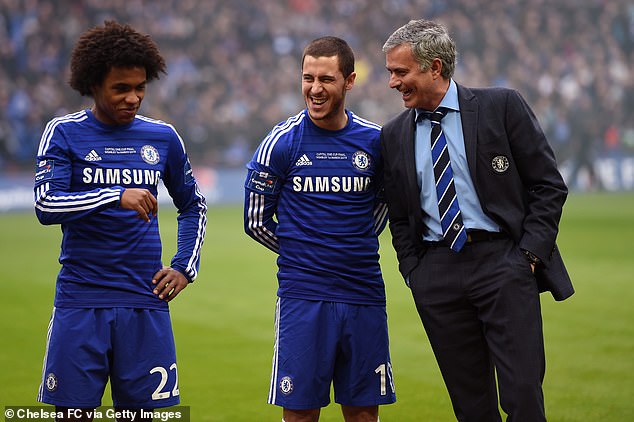 Eden Hazard (center) and José Mourinho (right) won the league together at Chelsea in 2015.