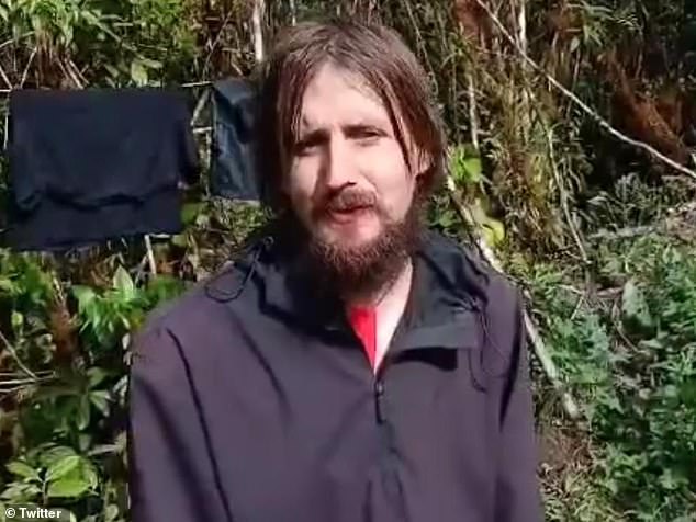 A video has been released of New Zealand pilot Philip Mark Mehrtens, held for a year by separatist rebels in West Papau.