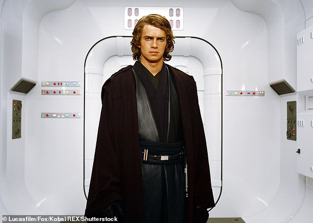 More than two decades after landing the career-changing role of Anakin Skywalker in the Star Wars prequel trilogy, Hayden Christensen is opening up about her experience.