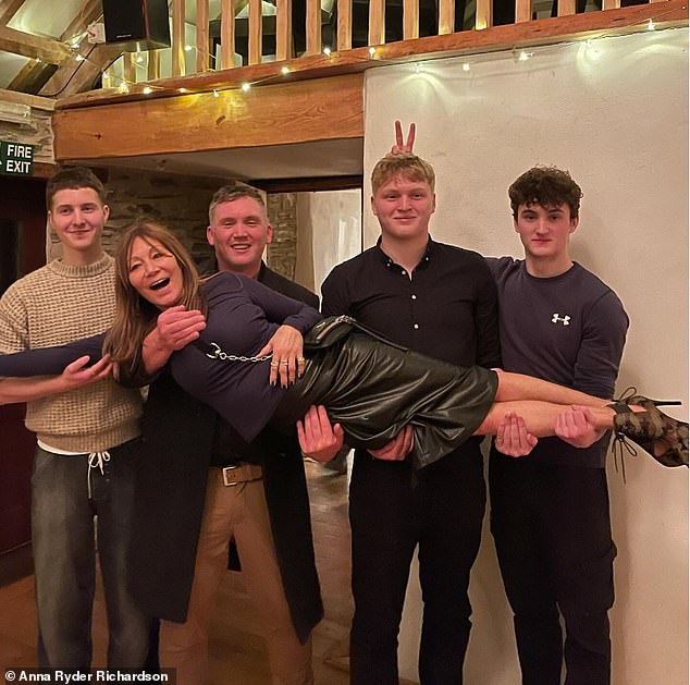 Iconic TV presenter Anna Ryder Richardson showed off her ageless looks as she celebrated her 60th birthday with her family.