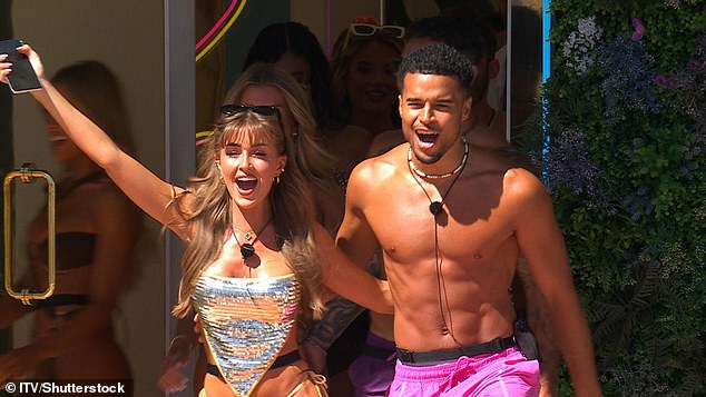 Love Island fans have claimed there is a clear winning couple in the villa as they took to social media on Monday with predictions ahead of tonight's final.