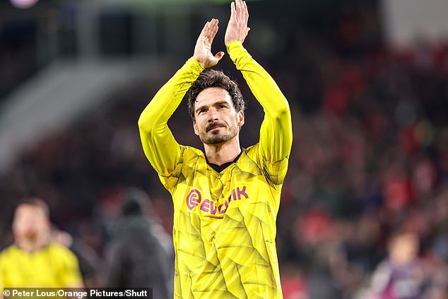 Mats Hummels punished the penalty awarded to him during Borussia Dortmund's draw