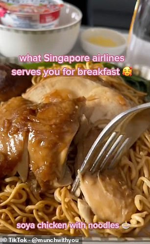 TikTok creator @munchwithTikTok creator @munchwithyou filmed everything she ate on a Singapore Airlines flight for her followers.