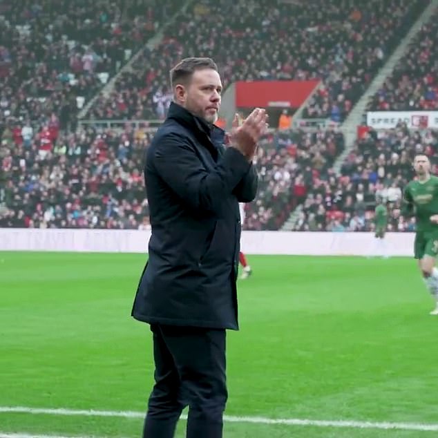 Sunderland manager Michael Beale is brought close to tears after supporters pay touching tribute to four-year-old niece… as emotional Black Cats boss admits it’s ‘hard to speak’ after latest cancer diagnosis