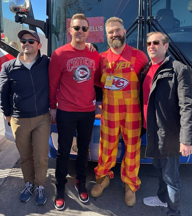 Jason Kelce wears red and yellow dungarees to the Super Bowl to cheer on Travis