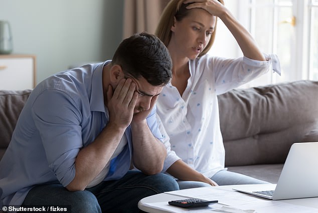 A senior Reserve Bank official has revealed that the proportion of distressed borrowers with negative cash flow has quadrupled since Labor came to power in 2022.