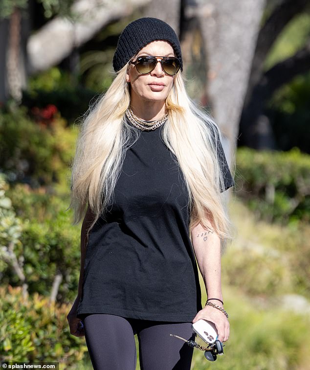 Tori Spelling showed off her fresh, effortless style as she stepped out in Calabasas on Wednesday.
