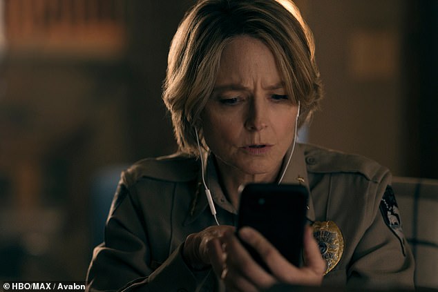 Jodie, 61, received special praise for her character's role in the final episode of season four, subtitled True Detective: Night Fiction.