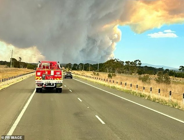 The National Fire Authority (CFA) confirmed on Saturday that the fire west of Ballarat, which spans more than 15 hectares, has also claimed sheds and other outbuildings.