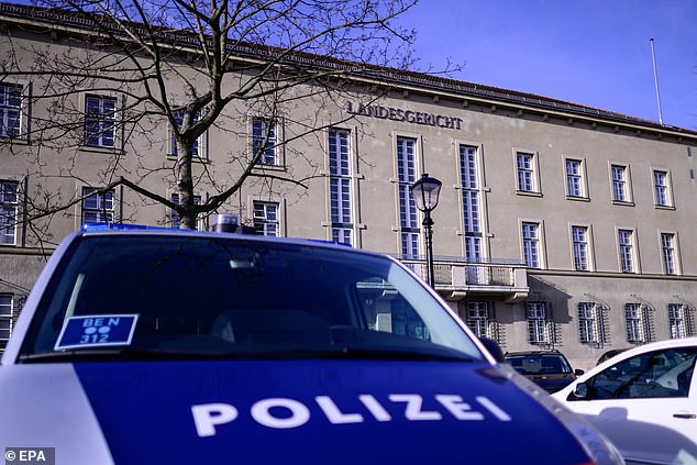 A police vehicle is parked in front of the Regional Criminal Court before the start of the trial. The mother was arrested in late 2022 after a social worker, allegedly called by her friend, found the child severely malnourished, in a coma and hypothermic.