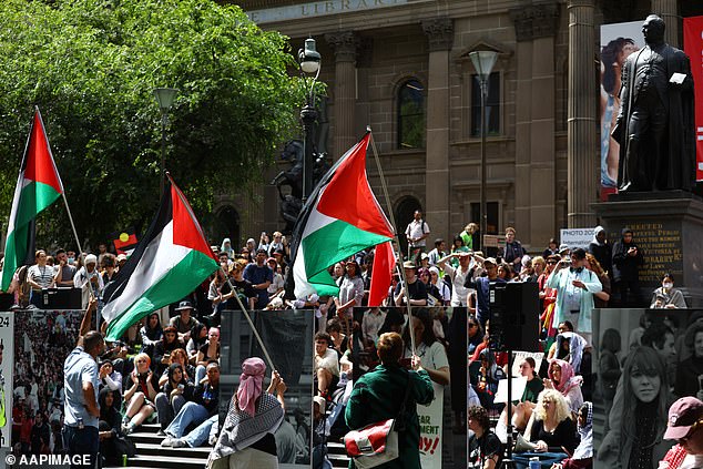 A permanent pro-Palestinian protest has been organized on the steps of Parliament House in Melbourne.
