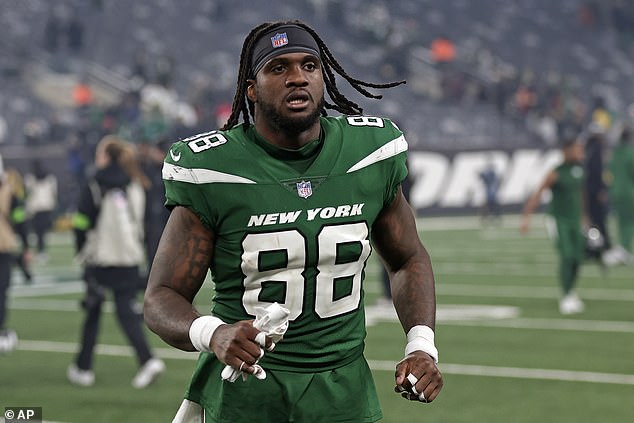 Jets tight end Kenny Yeboah accused Hardman of leaking the team's game plans to Eagles players the receiver used to play with in Georgia.
