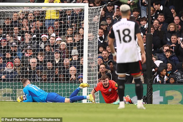 Evan Ferguson saw an attempt go just past the post and the second well saved by Bernd Leno.