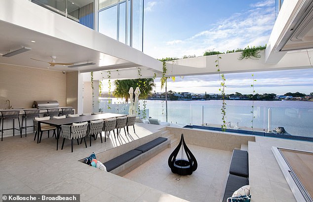 1709473453 106 Tobi Pearce and fiancee Rachel Dillon sell opulent waterfront mansion