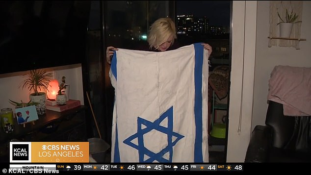 Grossman claims that Nakagawa had previously called her a fascist at a homeowners' meeting for hanging an Israeli flag on her balcony following the October 7 attacks.