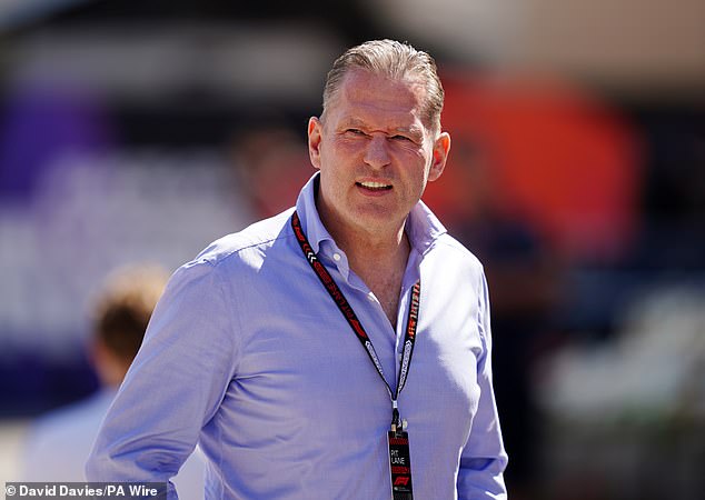 The former Formula One driver called for the resignation of his son's team manager or risk the Red Bull project 'exploding'