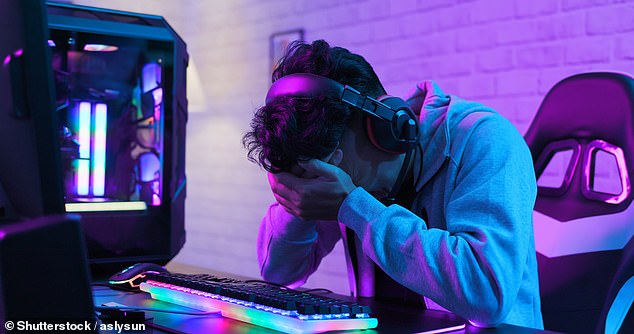 The results revealed that people who played video games for three hours or more in one session were more likely to report negative physical symptoms.