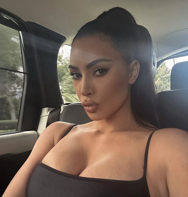 She responded with a meme in response to a pouting photo Kardashian posted on social media.