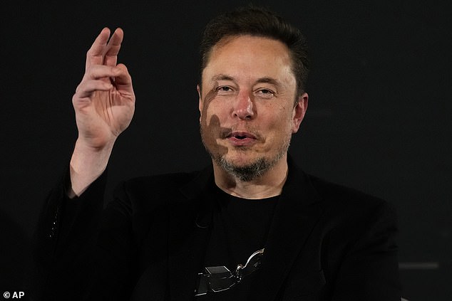 Musk criticized Biden's immigration policy, citing a DailyMail.com article detailing how 320,000 unauthorized immigrants have been allowed into the United States.