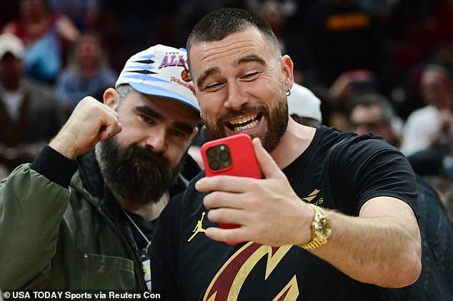 On Tuesday night, the Kelce brothers sat courtside during the Cleveland Cavaliers game.