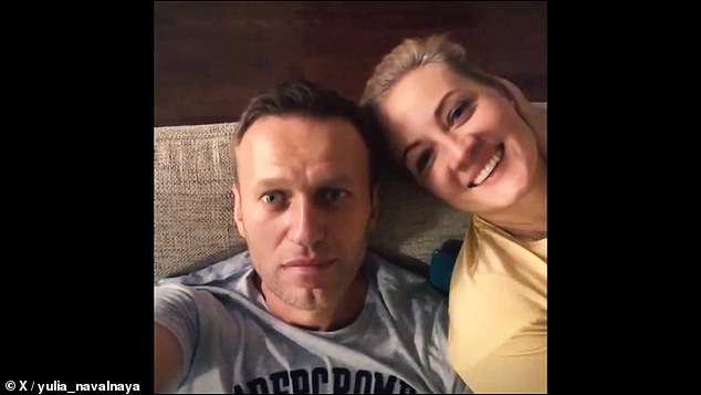 Yulia Navalnaya with her husband Alexi Navalny