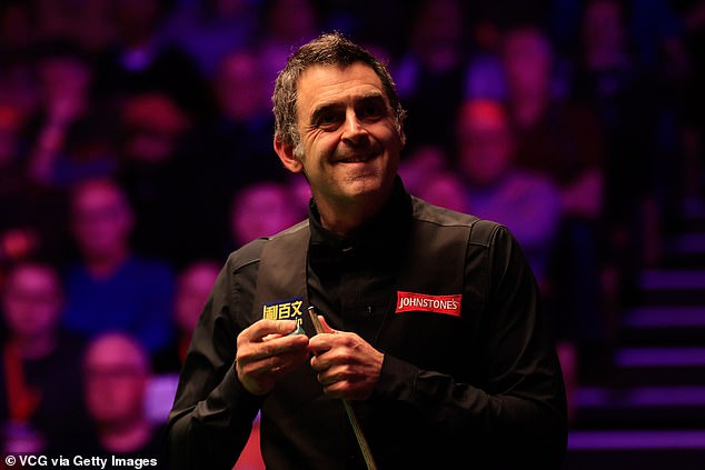 Ronnie O'Sullivan recorded a dominant 4-0 victory over John Higgins on Tuesday in Riyadh.