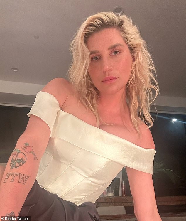 1709756719 385 Kesha Poses NAKED on Late Night Broadcast in Sultry Ad