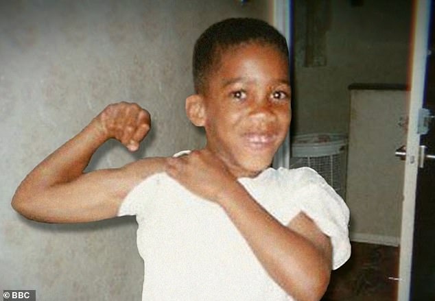 The boxer as a young man, when he was already proud of his athleticism.