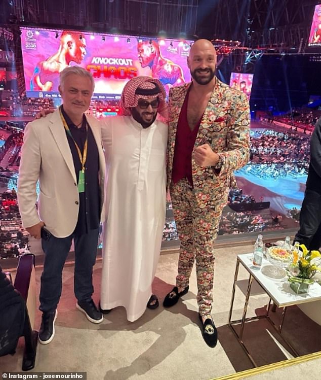 Mourinho also shared a photo with Fury as the worlds of football and boxing came together again.