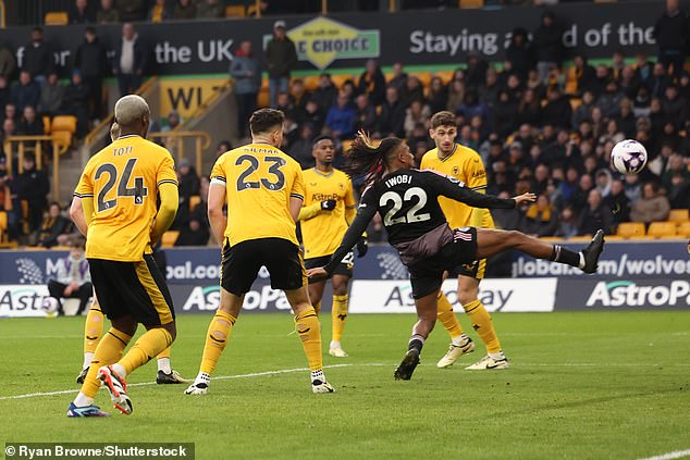 Fulham midfielder Alex Iwobi reduced the deficit in injury time with a clever improvised finish.