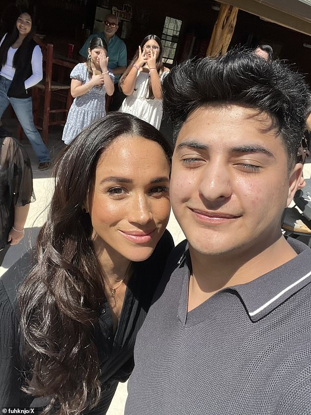 The couple shared a selfie together under the warm Texas sun.