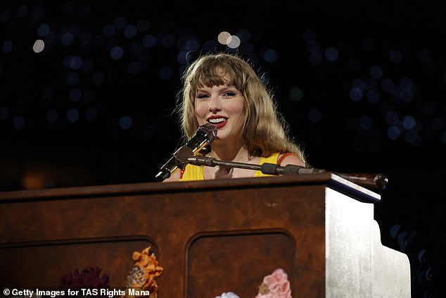 During the concert, Swift decided to wink at her boyfriend in the audience through her lyrics.