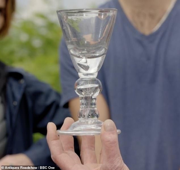 The latest episode of the BBC series saw members of the public take part in the Eden Project, with a lady salting the glass after her dad picked it up from a fat stall.