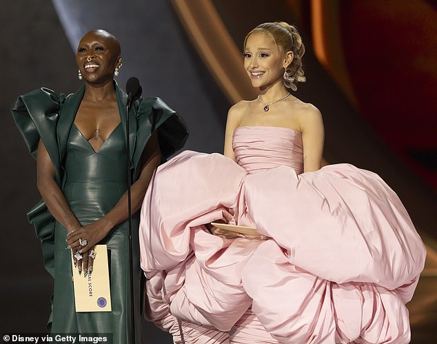 Ana described Cynthia Erivo and Ariana Grande's Oscars looks, claiming they looked like an 'iguana' and 'cotton candy'
