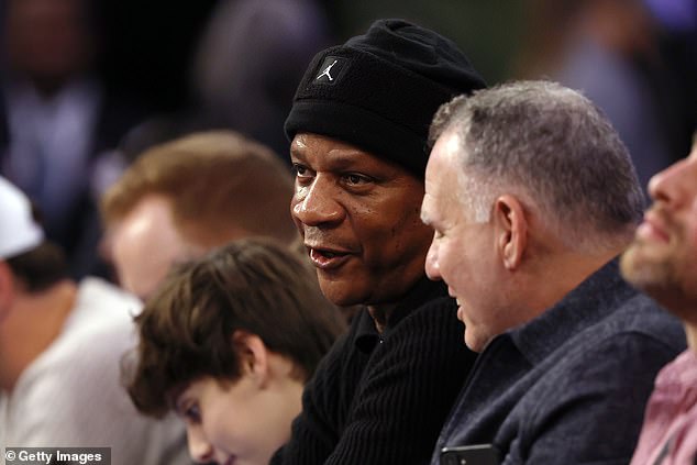 Strawberry sits courtside at Madison Square Garden for a Jan. 25 Knicks game