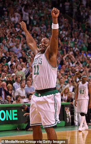 Davis, 38, won the NBA title with the Boston Celtics in 2008