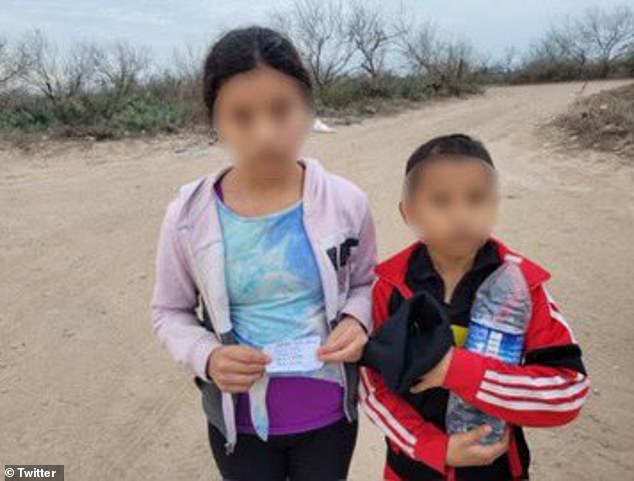 Texas Border Patrol agents found five unaccompanied migrant children with notes with addresses in New York and Texas.