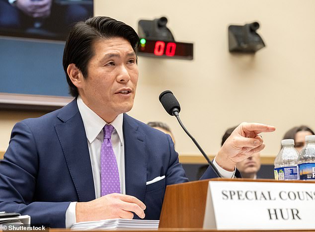Special counsel Robert Hur was criticized by Democrats and Republicans during the hearing