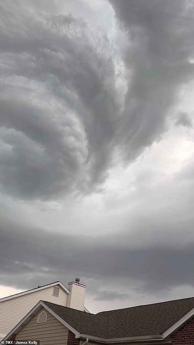 Tornado movement seen in St Charles Missouri Thursday
