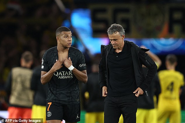 Luis Enrique (right) once again has Kylian Mbappé (left), the best player in the world, at his disposal