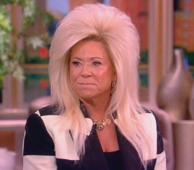 Long Island Medium star Theresa Caputo appeared on Friday's episode of The View