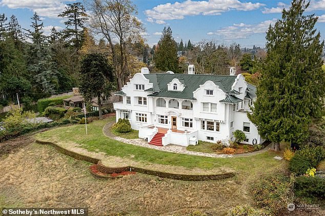 Located on the shores of Lake Washington, the three-story Spanish Mission Revival mansion was once the family home of early Seattle pioneers, including Rolland Denny, son of city founder Arthur Denny