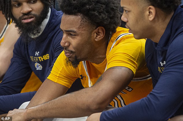 Rollins committed the foul in the final seconds as the Golden Flashes held a one-point lead.