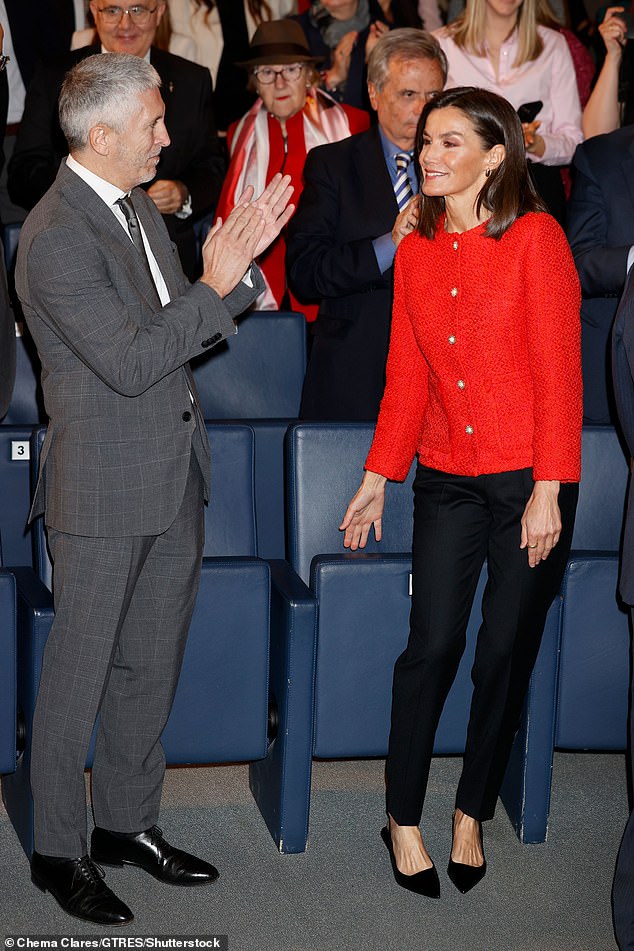 Letizia enjoyed the loud applause as she stood up to take the stage and deliver a speech opening the event.