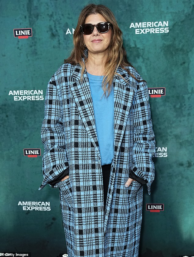 The My Cousin Vinny actress completed her evening look with leather shoes and a pair of jet black sunglasses