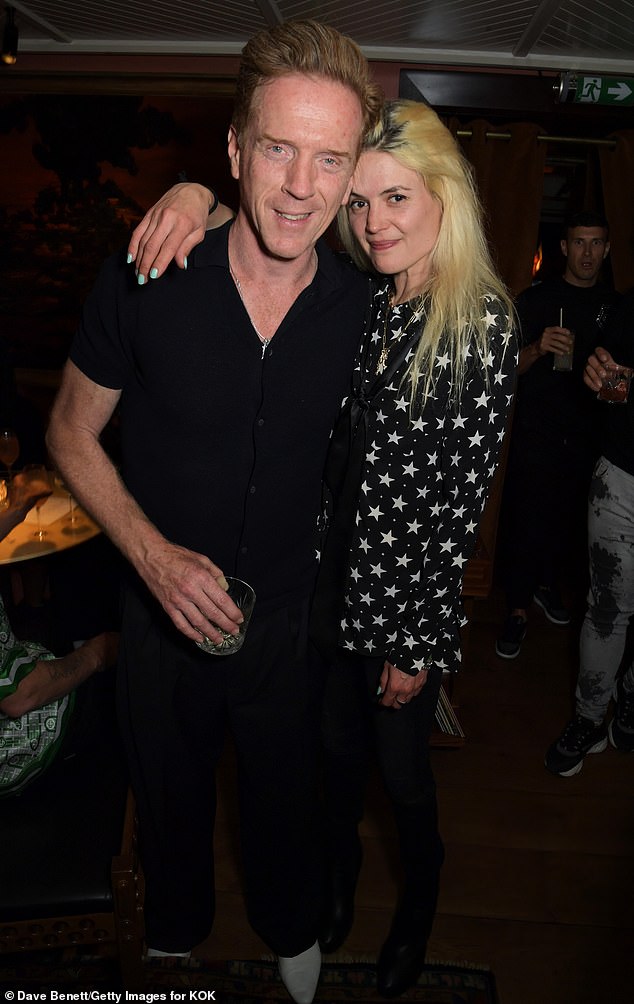 He was undoubtedly also inspired by another musical presence in his life, his girlfriend Alison Mosshart, best known as the lead singer of the rock band The Kills.