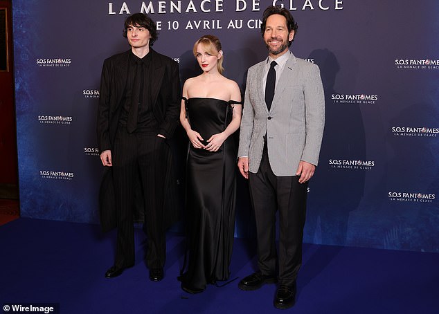 She was flanked on the carpet by her co-stars Finn Wolfhard and Paul Rudd, who put on a show of their own.
