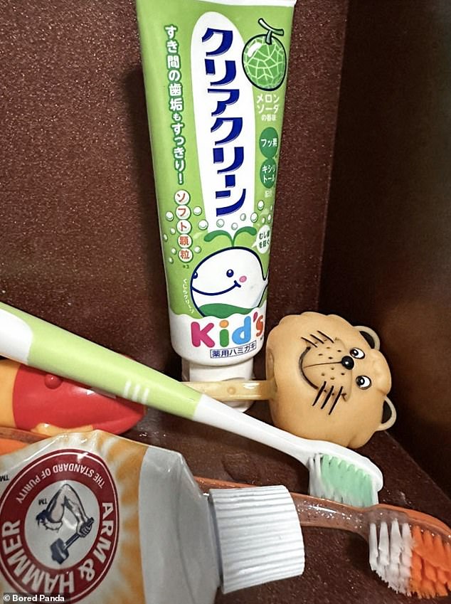 Elsewhere, in Shanghai, a father gave his son three toothbrushes and two toothpastes to allow him to choose which one to use, giving him a false sense of control.