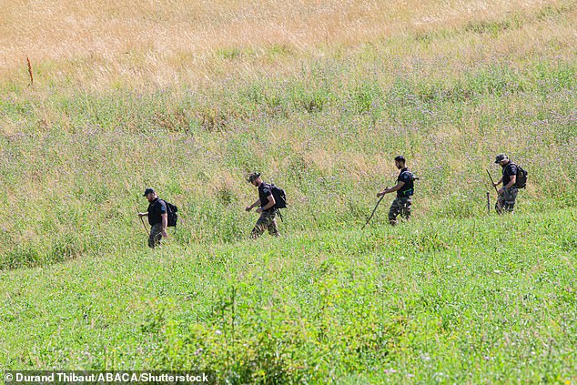 The gendarmes carefully search the surroundings of the village of Vernet