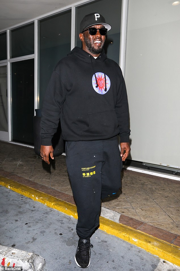 1711030193 193 Diddy appears to be unbothered as he steps out for
